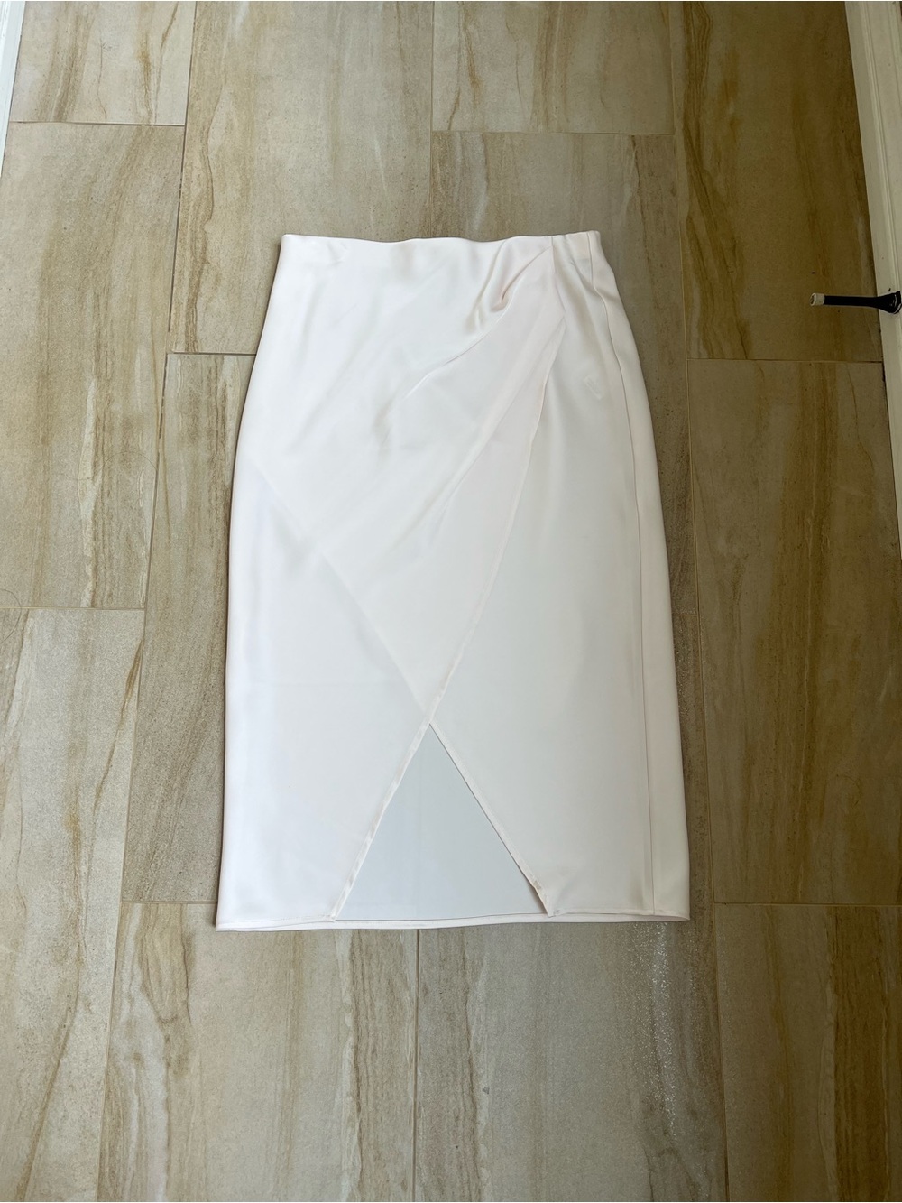 Rachel Zoe Pale Pink Pencil Skirt with Front V-Slit